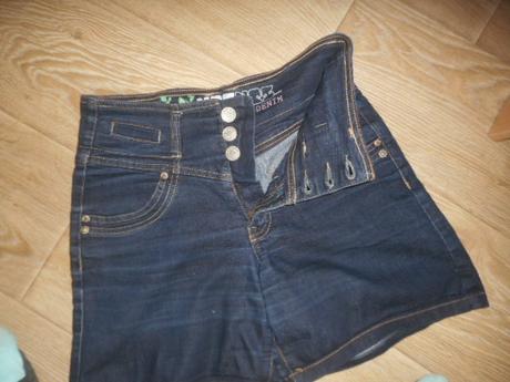 Šortky - veľ.uk10/38 - udávam m, denim,m