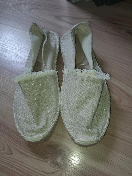 Plátenky, reserved,40