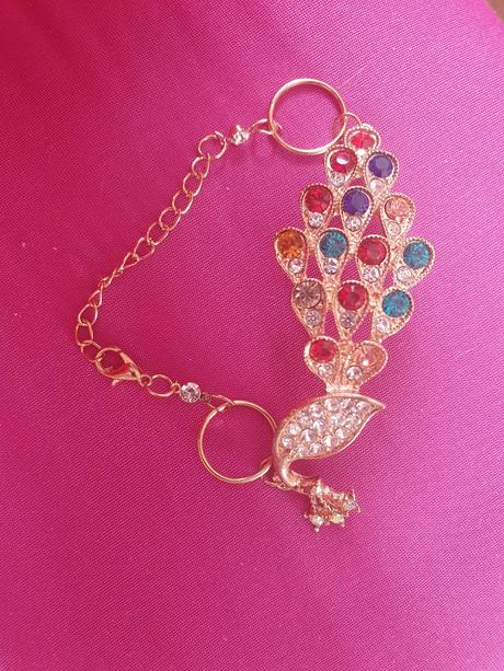 Náhrdelník a náramok, 