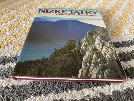 Nízke tatry (veľký formát) prvé vydanie 1986, 