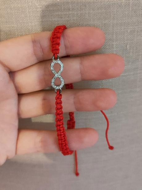 Náramok ležiaca osmička, 