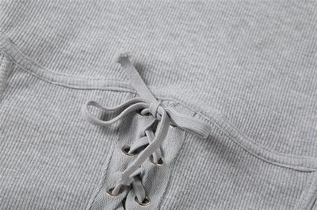 Sive saty so snurovackou, s