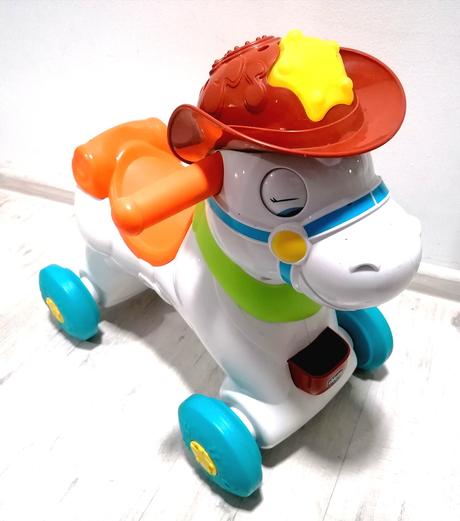 Chicco konik, 
