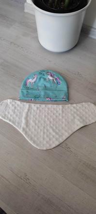 Čiapka a nákrčník, 134