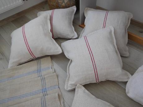 Vankúše +tašky+plátno tkané výrobky-nové.,