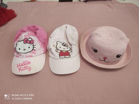 Šiltovky, sanrio,110