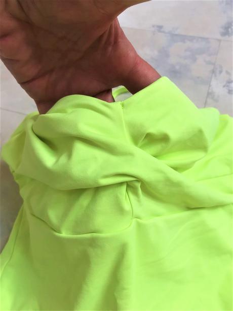 Predĺžený neónkový vrch k plavkám /tankini, m