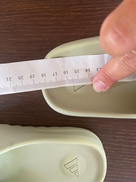 Šľapky alla adidas yeezy, 30