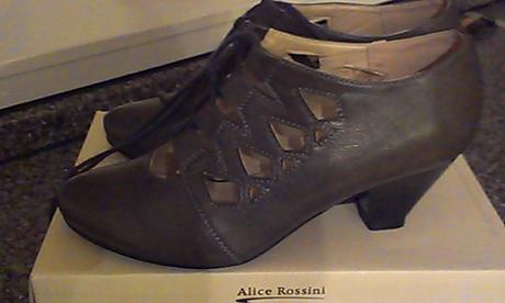 Šedé lodičky na nízkom opätku veľ.37, 37