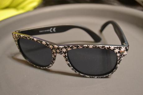 Slnečné okuliare s palmičkami, 