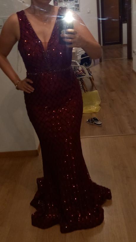 Spoločenské saty, m