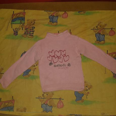 Dievčenský pulovrik, 98