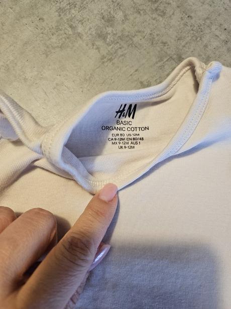 Predam body h&m velkost 80 3ks, h&m,80