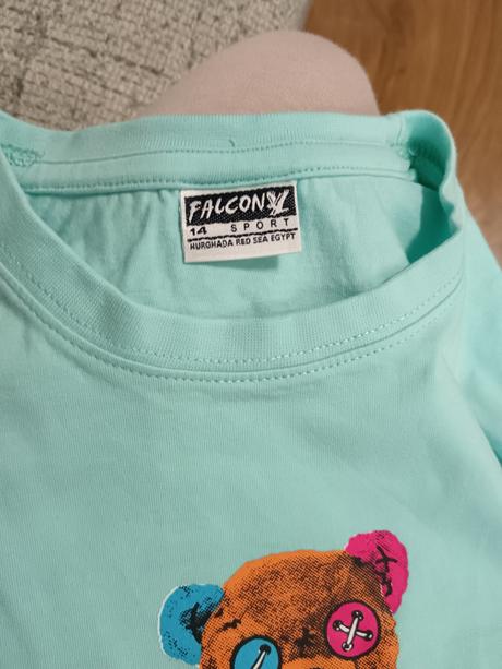 Krásne tričko, 152