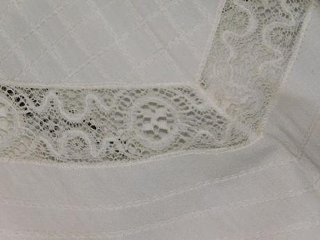 Velmi pekna vintage bluzka ku kroju, 42