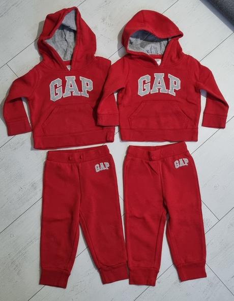 Balík oblečenia dvojičky 86/98 next, 86–98