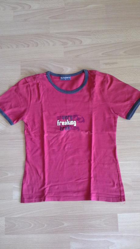 Dievčenské tričká, 158