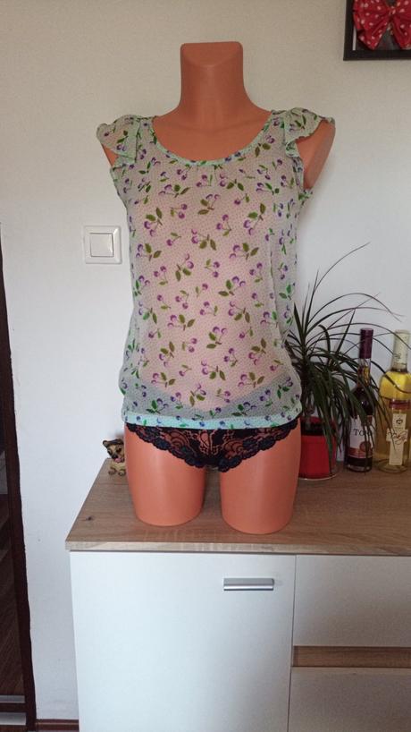 Blúzka s čerešňami v.34/xs, h&m,34