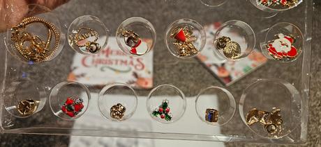 Detsky adventny kalendar bižuteria, 