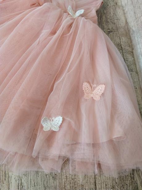 Tylové šaty butterfly s vyšívanými motýlikmi, 104