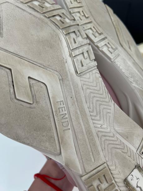 Fendi tenisky, 39
