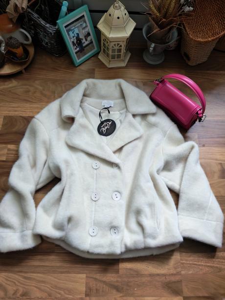 Krásny nadčasový kabát značky bella dame, 