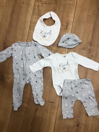 Set + pyžamko, f&f,62