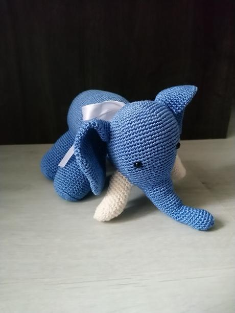 Háčkovaný sloník, 