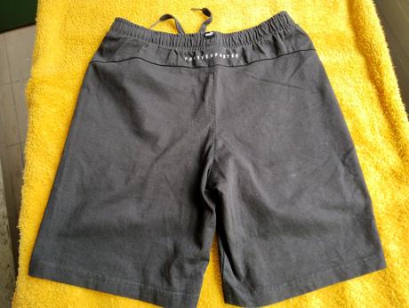 Kraťasy, puma,152