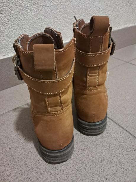 Šnurovacie topanky, clara barson,38