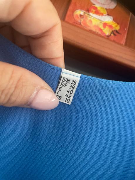 Nadherne letne saty, 38