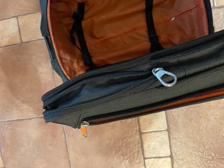 Cestovný kufor aj do lietadla,