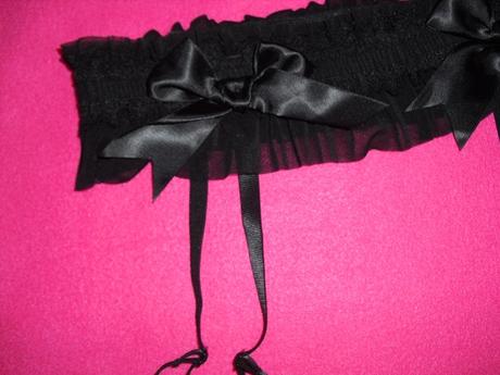 Taliansky podvazkovy pas s maslickami, m