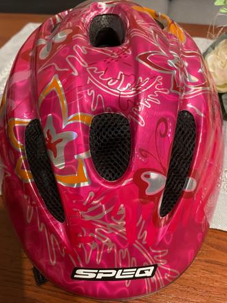 Dievčenská prilba, s