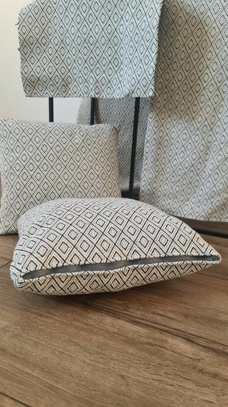 2x obliečka na vankúš + 2x behúň na stôl, 