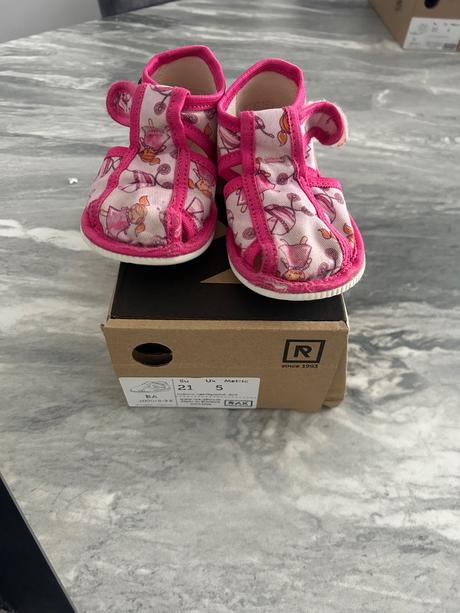 Topánočky a papučky, rak,<17