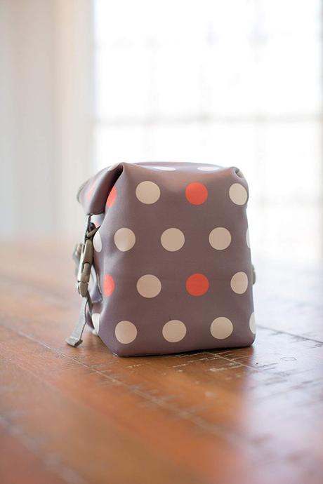 Dr. brown's prenosný obal na 4 fľaše šedý s bodkam,