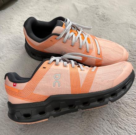 Bežecké tenisky, 41