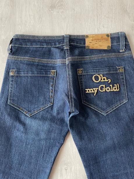 Pinko rifle prešité so zlatou niťou, pinko,s