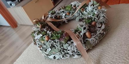 Nový dekoračný veniec,