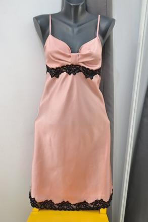 Staroružová nočná košeľa s čipkou s, s