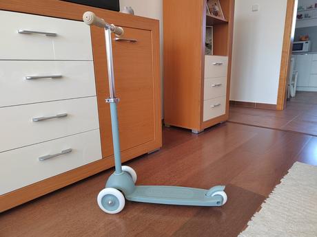 Banwood eco trojkolesová kolobežka - teal,