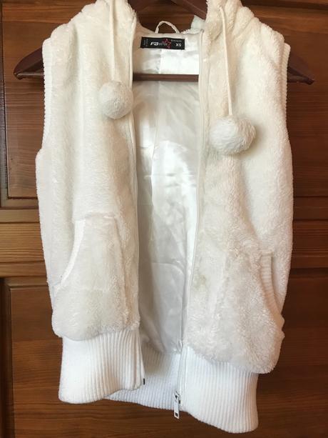 Chlpatá vestička s uškami, xs