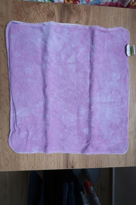 Fialový prefold, majab