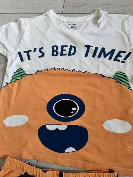 Pyžamá cena spolu, sinsay,140