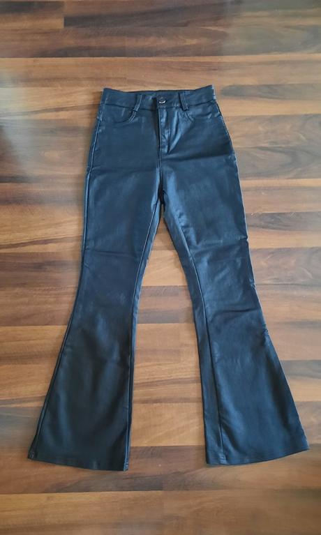 Koženkové zvonové nohavice, m