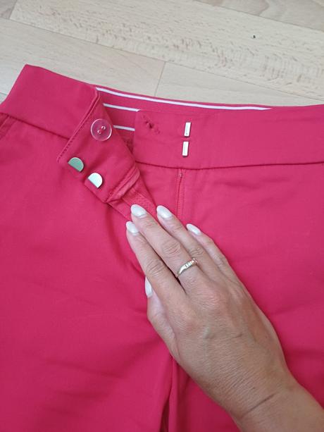 Šortky, reserved,34