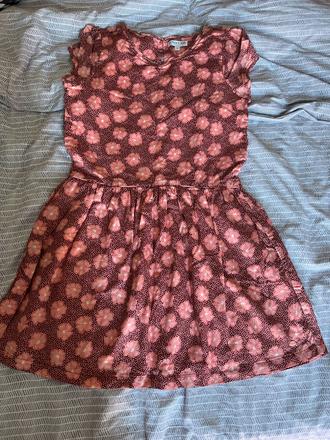 Krásne šaty, c&a,158