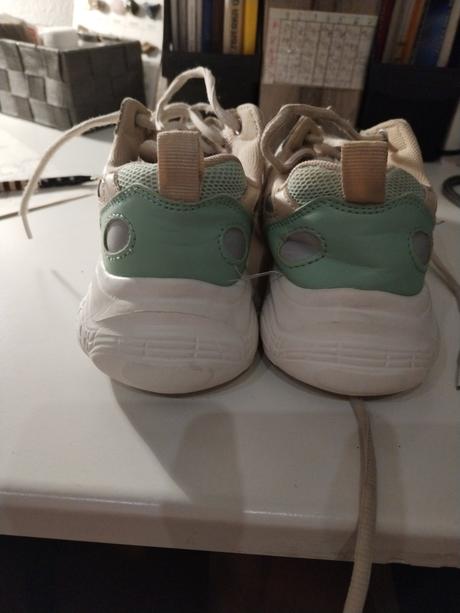 Tenisky, reserved,35