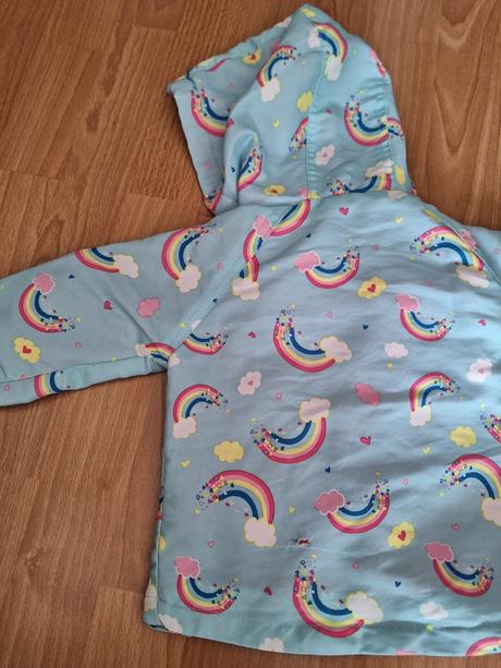 Dievčenská bunda, 74